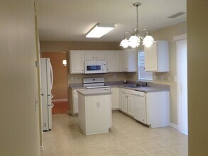 9328 Arbor Creek Dr in Charlotte, NC - Building Photo - Building Photo