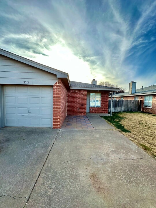 222 Grover Ave in Lubbock, TX - Building Photo