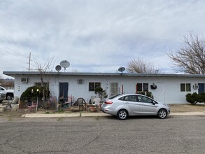 910 Arizona St in Huachuca City, AZ - Building Photo - Building Photo