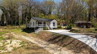 665 S Eugenia Pl NW in Atlanta, GA - Building Photo