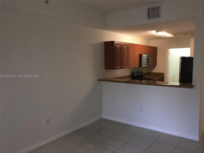 962 SW 143rd Ave, Unit 2207 in Pembroke Pines, FL - Building Photo - Building Photo