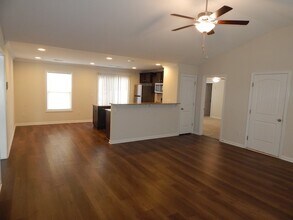 101 Eaton St in Central, SC - Building Photo - Building Photo