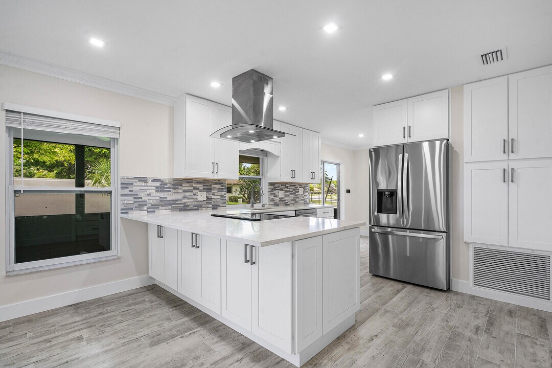 6098 Winding Brooke Way in Delray Beach, FL - Foto de edificio