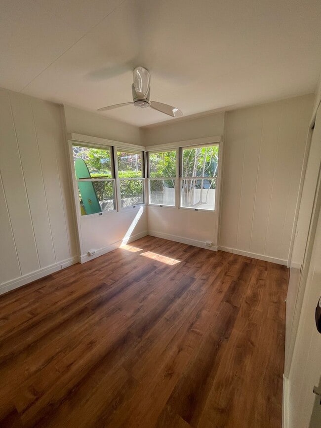 property at 1565 St Louis Dr