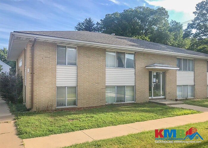 1165 Ridge Dr in Marion, IA - Building Photo