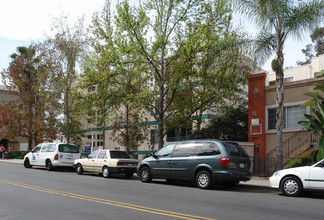 Bankers Hill Place in San Diego, CA - Building Photo - Building Photo