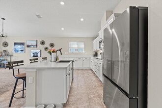 2243 Burton Island Wy in Jacksonville, FL - Building Photo - Building Photo
