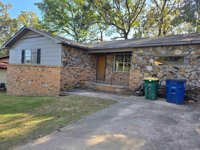 5505 Crescent Dr in North Little Rock, AR - Foto de edificio - Building Photo