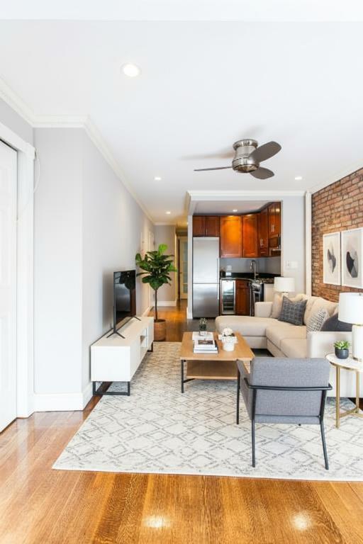 1373 1st Ave, Unit 3 in New York, NY - Building Photo - Building Photo