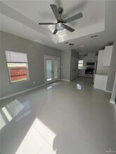 2511 N Vineyard Ave-Unit -2 in Edinburg, TX - Building Photo - Building Photo