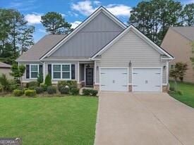 1041 Creekwood Cir in Madison, GA - Building Photo