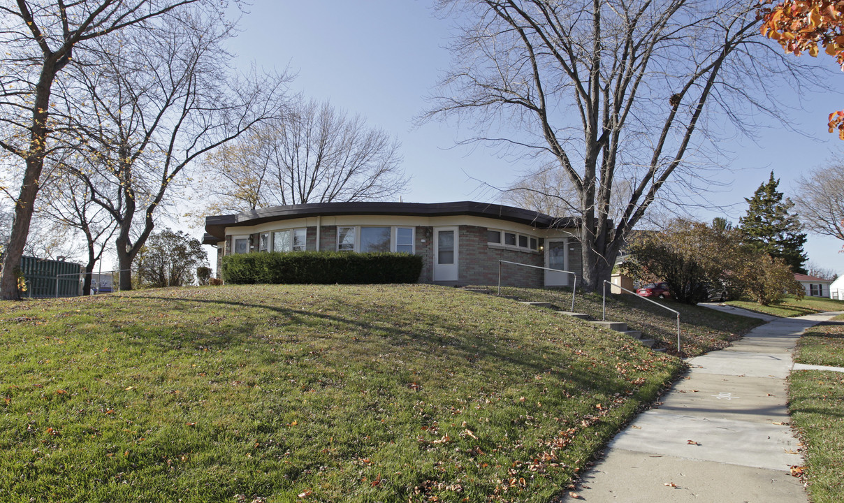 9112 W Bluemound Rd in Milwaukee, WI - Building Photo