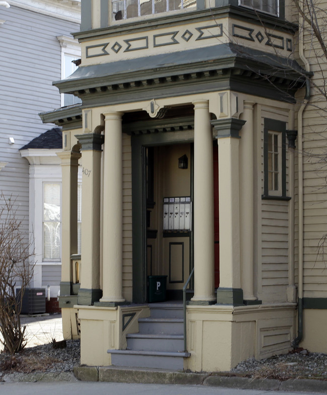 407 Angell St in Providence, RI - Building Photo - Building Photo