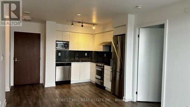 property at 160 Flemington Rd