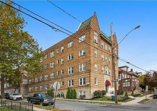 Julian Court in Allentown, PA - Foto de edificio - Building Photo