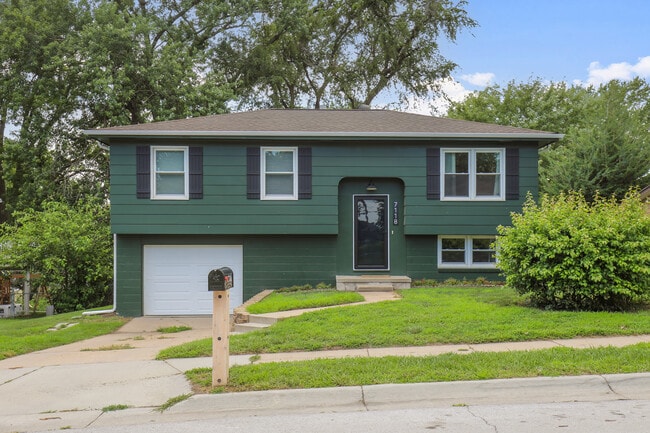 property at 7118 S 33rd St