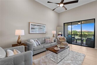 9402 Pocida Ct in Naples, FL - Building Photo - Building Photo