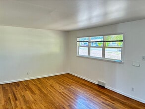 1502 E Buena Ventura St in Colorado Springs, CO - Building Photo - Building Photo