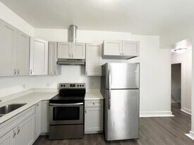 379 E 800 S in Salt Lake City, UT - Building Photo