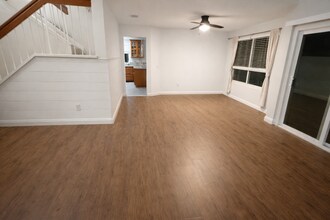 1085 Red Maple Dr in Chula Vista, CA - Foto de edificio - Building Photo