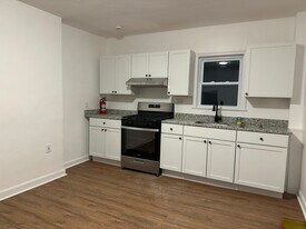 15 Barrett St in Malden, MA - Building Photo