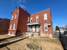 103 E Arlee Ave in St. Louis, MO - Building Photo