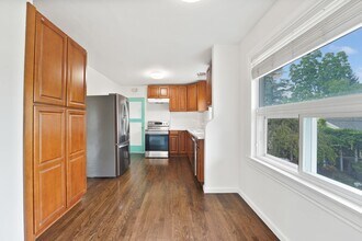 1236 S 101st St in Seattle, WA - Building Photo - Building Photo