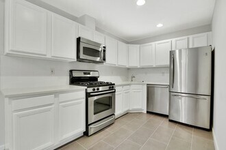 88 Clinton St in Hoboken, NJ - Building Photo - Building Photo