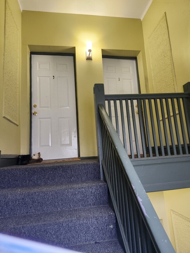 2206 E 84th St, Unit 2 in Chicago, IL - Building Photo - Building Photo