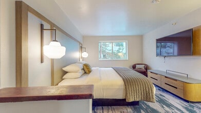 Luna Studios in Albany, NY - Foto de edificio - Building Photo