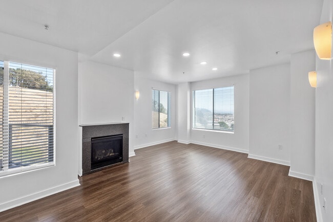 Highpoint Terrace in San Francisco, CA - Building Photo - Interior Photo