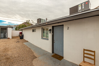 9107 N 13th St in Phoenix, AZ - Building Photo - Building Photo