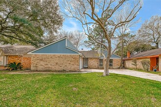 5826 Skewen St in Humble, TX - Building Photo - Building Photo