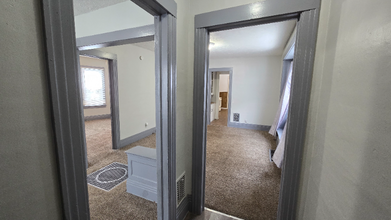 127-129 Thorndale Terrace-Unit -127 in Rochester, NY - Building Photo - Building Photo
