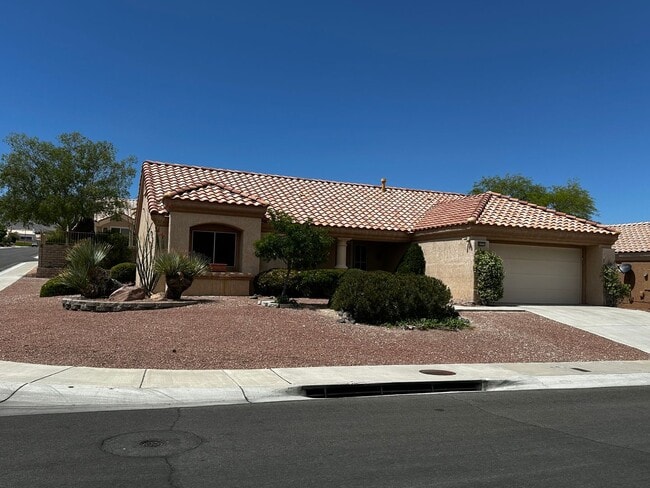 2521 Highvale Dr