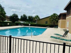 1072 Hermosa Way in Kissimmee, FL - Building Photo - Building Photo