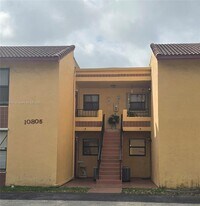 10805 NW 7th St in Miami, FL - Building Photo