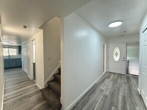 3055 Branch Dr in Holladay, UT - Building Photo - Building Photo