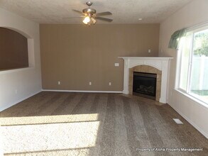 4864 N Wild Goose Way in Meridian, ID - Foto de edificio - Building Photo