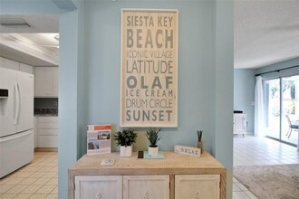 1328 Siesta Bayside Dr in Sarasota, FL - Building Photo - Building Photo