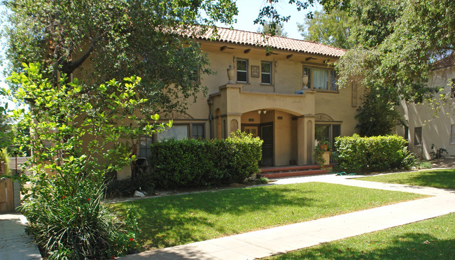 1170 Orange Grove Blvd in Pasadena, CA - Foto de edificio - Building Photo