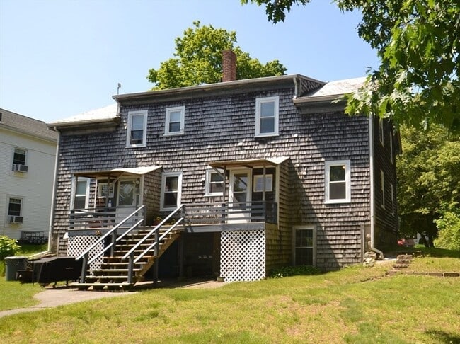 179 Main St in Bridgewater, MA - Building Photo - Building Photo
