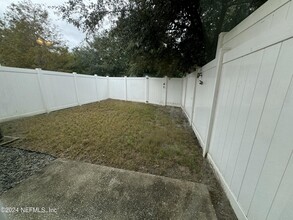 8224 Halls Hammock Ct in Jacksonville, FL - Building Photo - Building Photo