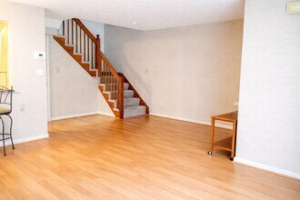 154 Quincy Shore Dr in Quincy, MA - Building Photo - Building Photo