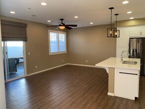 31852 Calle Brio in Temecula, CA - Foto de edificio - Building Photo