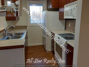 4230 Folker St in Anchorage, AK - Building Photo - Building Photo