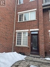 97 Zokol Dr in Aurora, ON - Building Photo - Building Photo