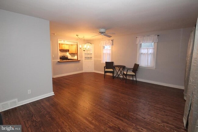 property at 2448 Pershing Ave