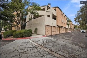 9785 Mesa Springs Way in San Diego, CA - Foto de edificio - Building Photo