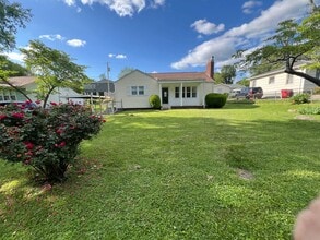 521 Lee Cir in Johnson City, TN - Building Photo - Building Photo